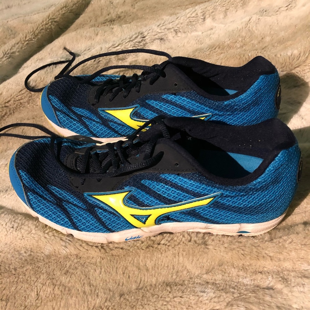 Running Shoes